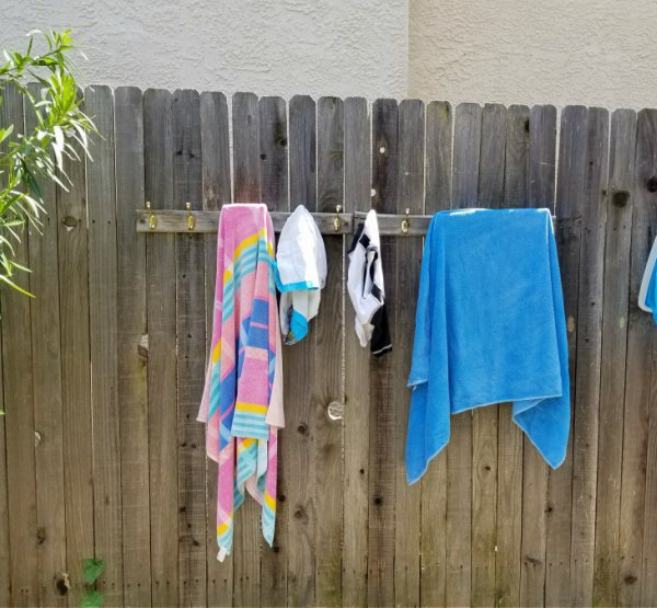 Pool Towel Rack With Flip Flops Diy, Outdoor Towel Hooks
